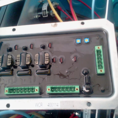 Regulatore di corrente di saldatura a tre fasi WCR con caratteristiche di sicurezza migliorate